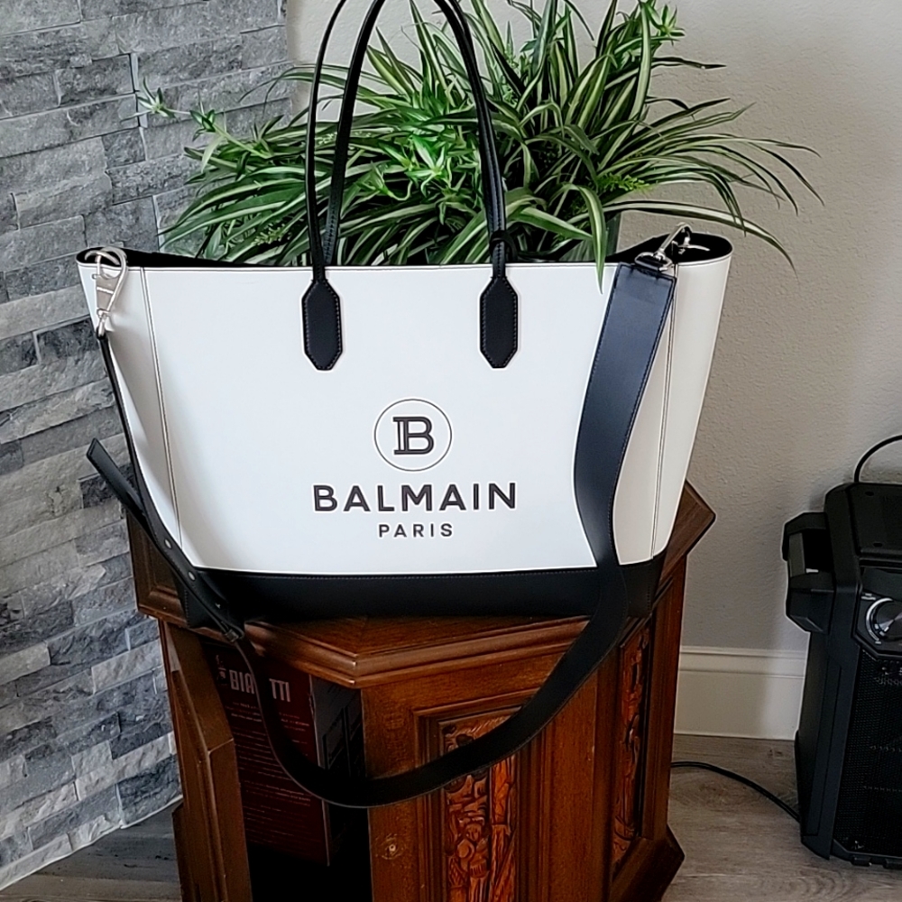 Don't need it Balmain tote